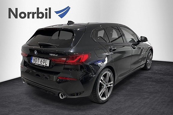 BMW 120 4 of 5