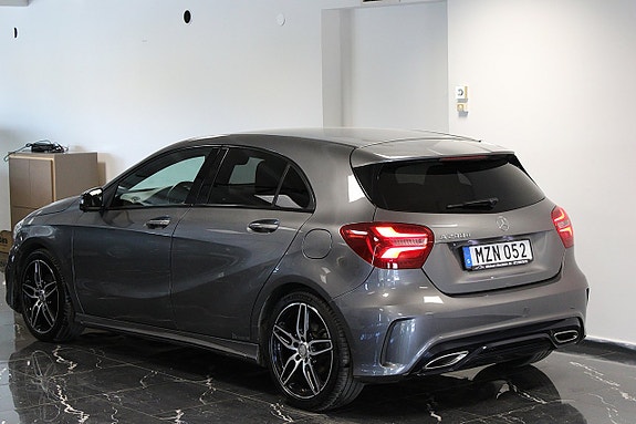 Mercedes-Benz A200 4 of 5