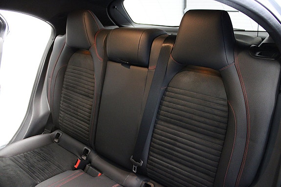 Mercedes-Benz A200 8 of 16