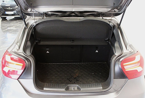 Mercedes-Benz A200 6 of 16