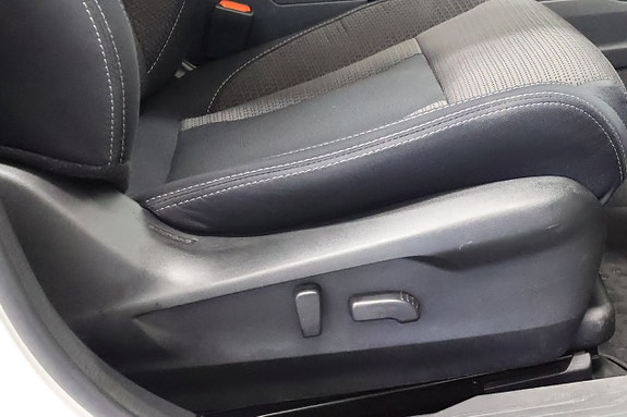 Subaru Outback 9 of 15