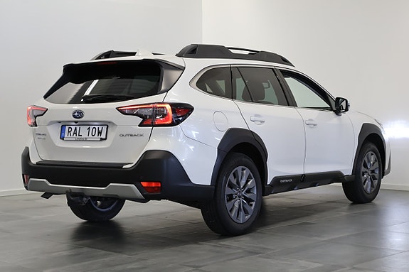 Subaru Outback 3 of 5