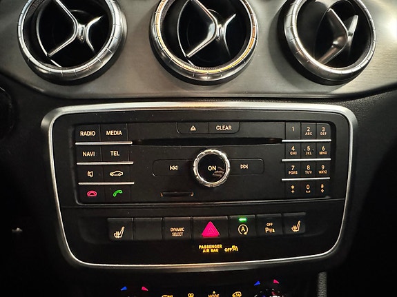 Mercedes-Benz CLA200 d 19 of 24