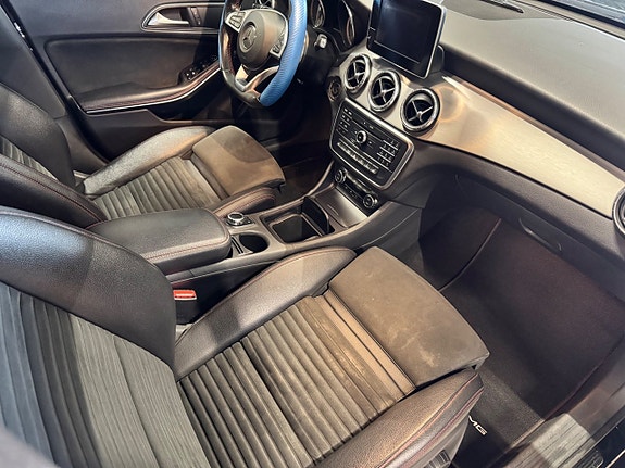 Mercedes-Benz CLA200 d 11 of 24