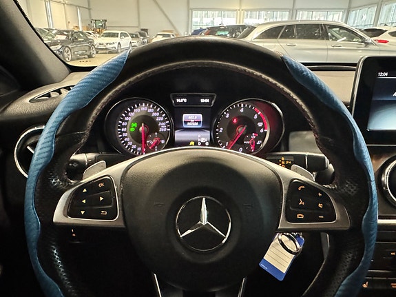 Mercedes-Benz CLA200 d 14 of 24