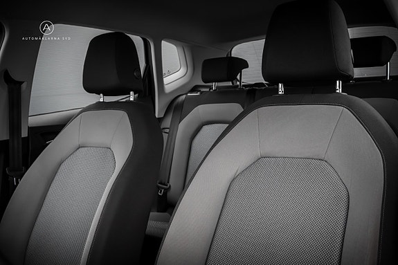 Seat Arona 11 of 20
