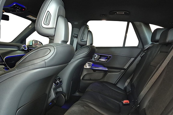 Mercedes-Benz GLC300 de 10 of 12