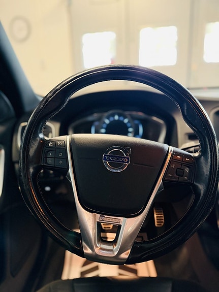Volvo S60 16 of 17