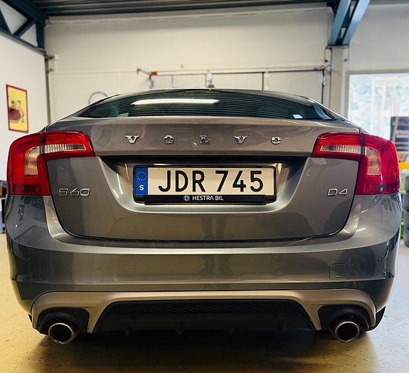 Volvo S60 7 of 17