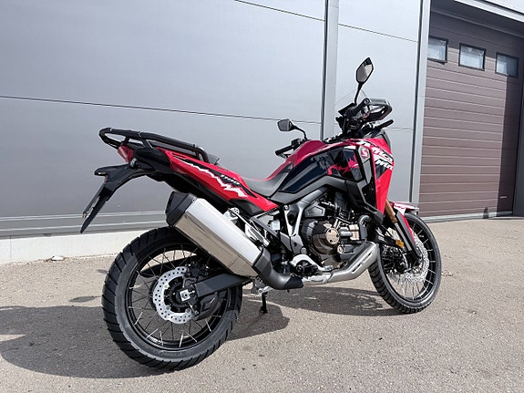 Honda CRF1100D Africa-Twin DCT 3 of 11