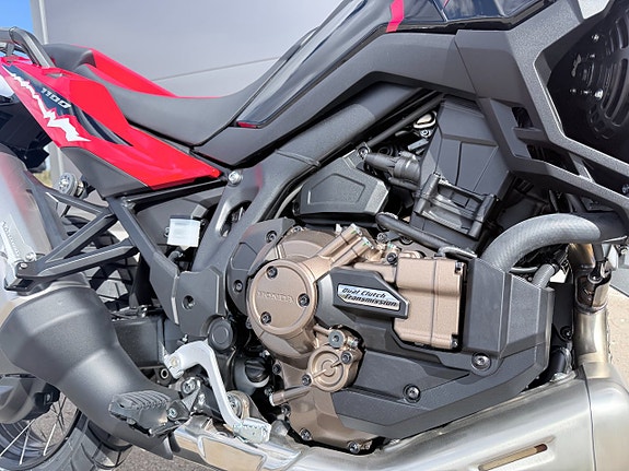 Honda CRF1100D Africa-Twin DCT 7 of 11