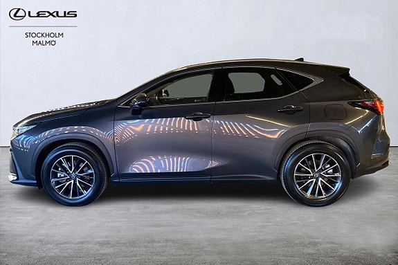 Lexus NX450h+ 2 of 19