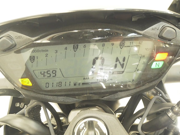 Suzuki SV650X 4 of 4