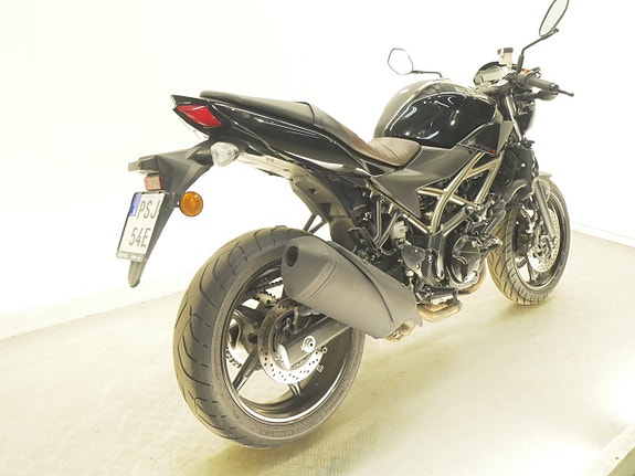 Suzuki SV650X 3 of 4