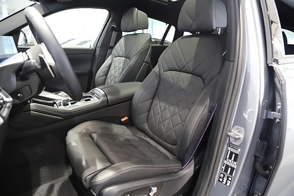 BMW X6 9 of 18