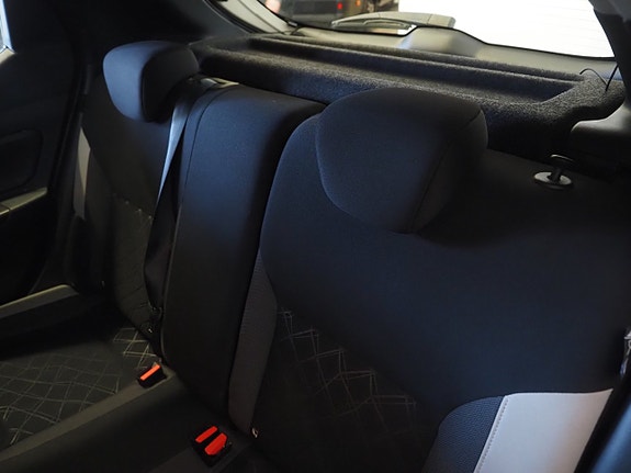 Nissan Micra 12 of 19