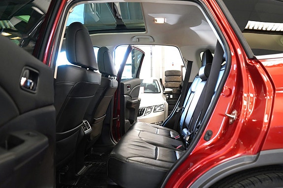 Honda CR-V 11 of 26