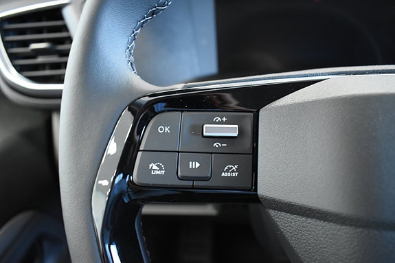 Opel Vivaro 15 of 21