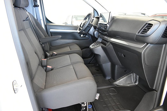 Opel Vivaro 8 of 21