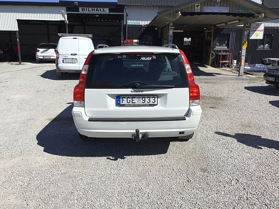Volvo V70 6 of 22