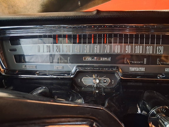 Chrysler Imperial 11 of 12