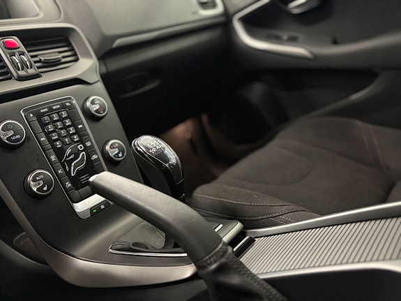 Volvo V40 17 of 22