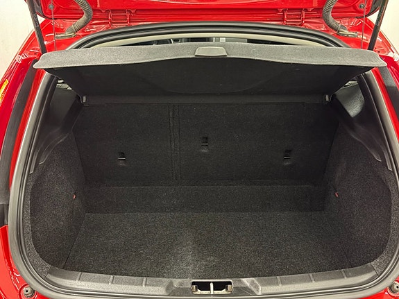 Volvo V40 6 of 22