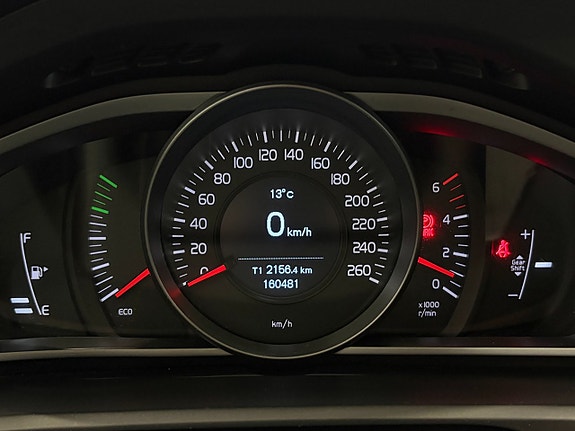 Volvo V40 15 of 22