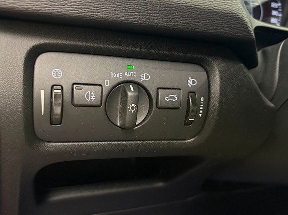 Volvo V40 20 of 22
