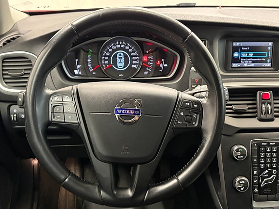 Volvo V40 14 of 22