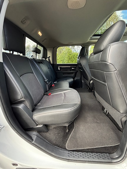 Dodge RAM 1500 6 of 9