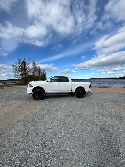 Dodge RAM 1500 5 of 9