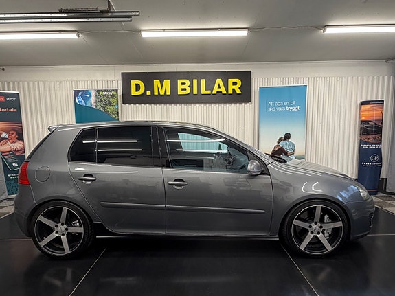 Volkswagen Golf-Serie 5 of 5