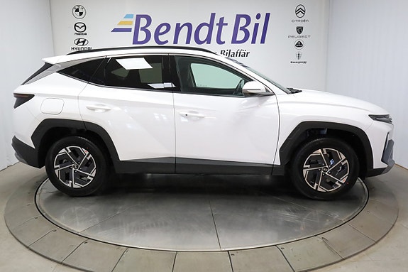 Hyundai Tucson 17 of 27
