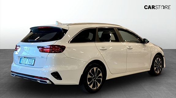 Kia Ceed 2 of 18
