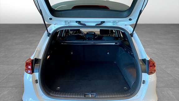 Kia Ceed 10 of 18
