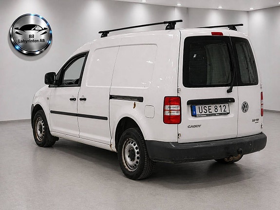 Volkswagen Caddy Maxi 2 of 5