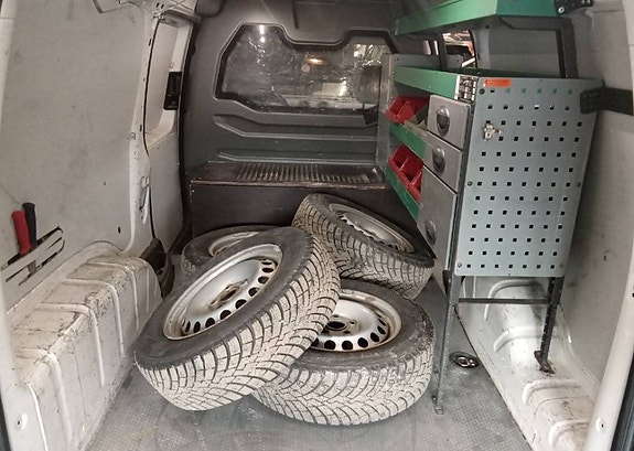 Volkswagen Caddy Maxi 4 of 5