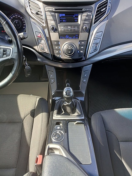 Hyundai i40 9 of 14
