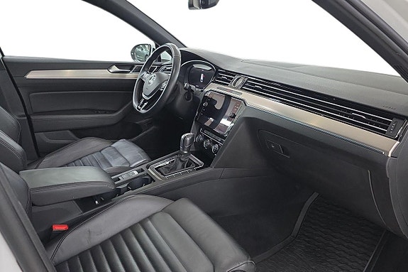 Volkswagen Passat 10 of 20
