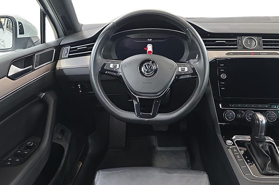 Volkswagen Passat 15 of 20