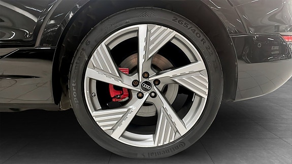 Audi Q8 e-tron 6 of 16