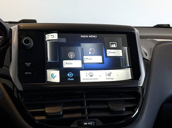 Peugeot 208 14 of 15