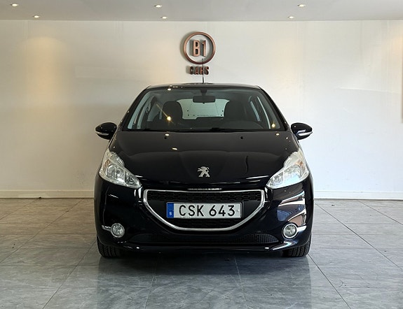 Peugeot 208 6 of 15