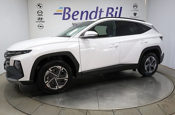 Hyundai Tucson 3 of 5