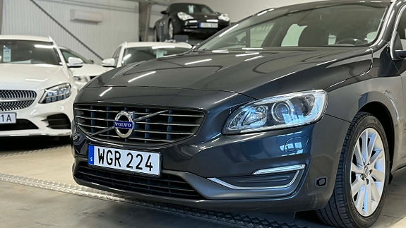 Volvo V60 4 of 27