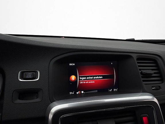 Volvo S60 Cross Country 17 of 28