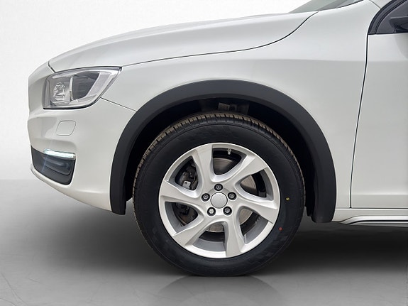 Volvo S60 Cross Country 27 of 28