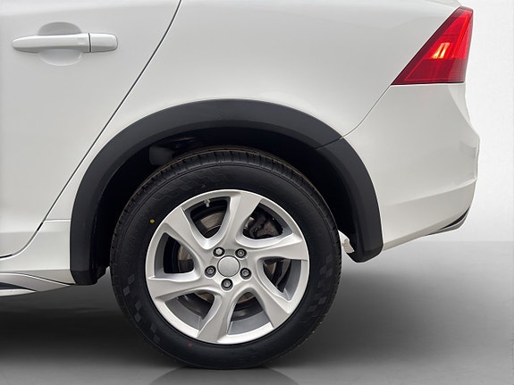 Volvo S60 Cross Country 28 of 28