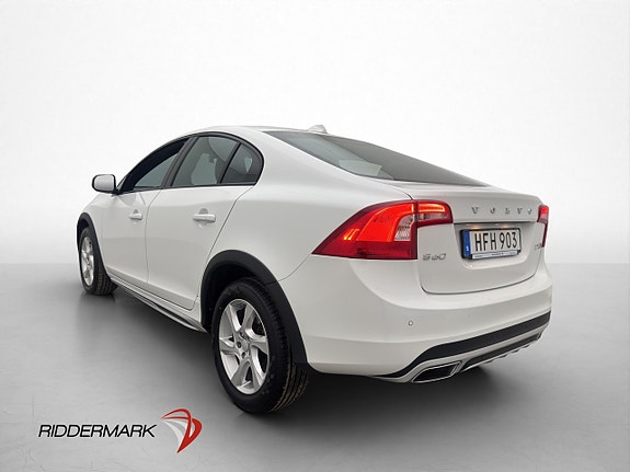 Volvo S60 Cross Country 4 of 28